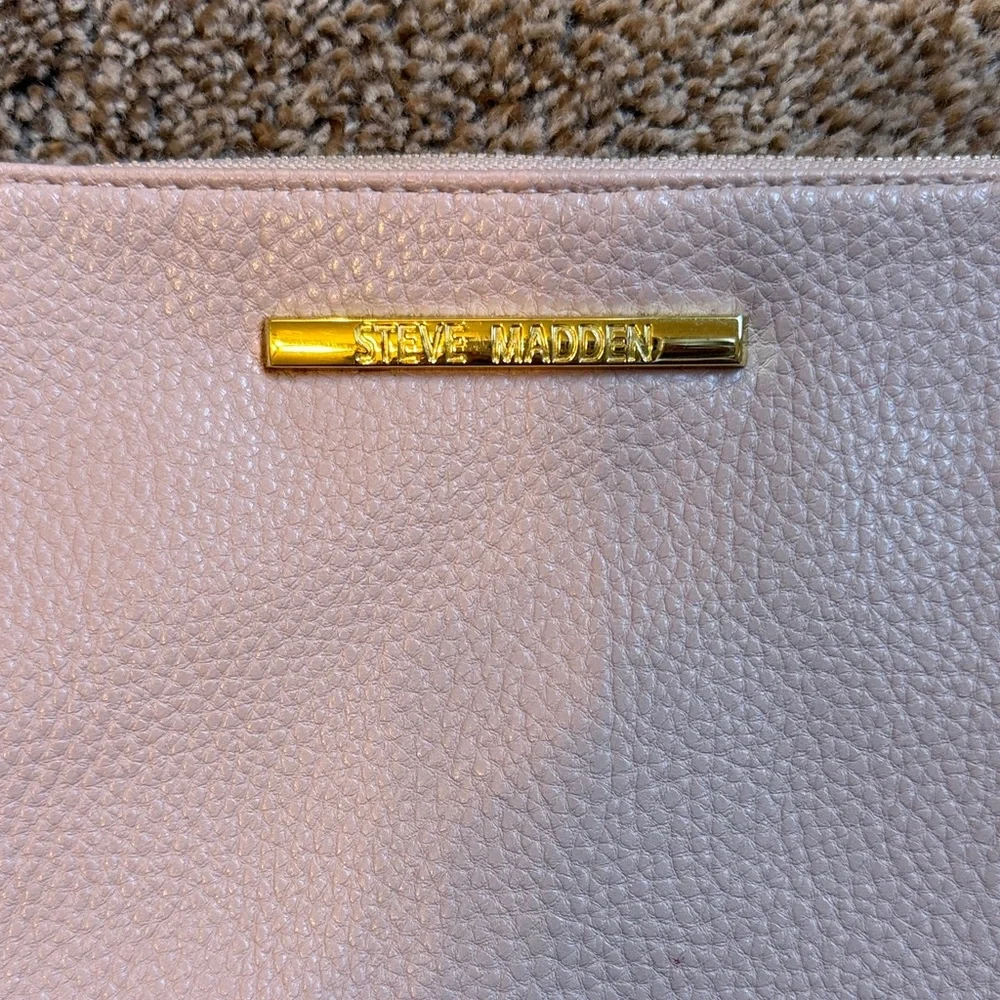 Steve Madden Vegan Leather Pink Cosmetic Bag 9”x6”